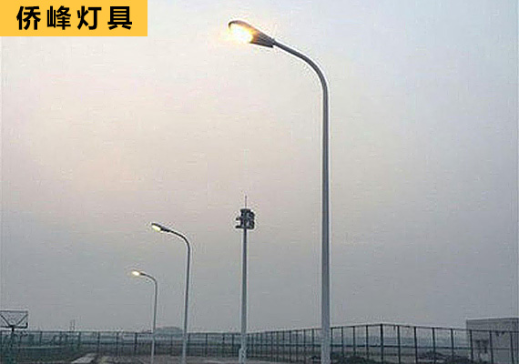 重慶高彎路燈桿案列